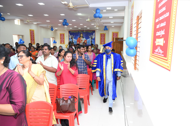 On Saturday, March 16th, 20 students from Grace Ministry Theological Bible College, Bangalore, which is associated with United Theological Research University, were awarded Certificates of B.Th by Bro Andrew Richard. 